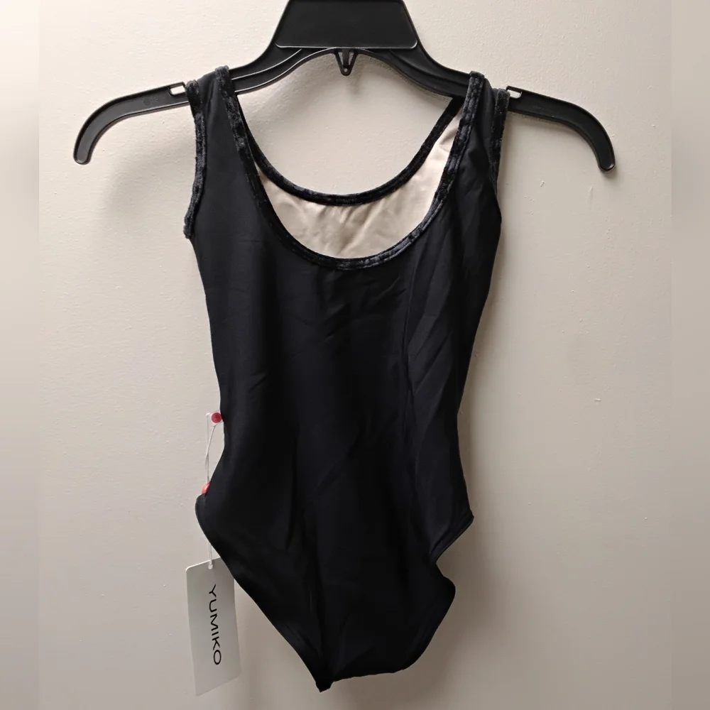 NEW Yumiko Black Sleeveless Leotard Chikd 14 - Picture 2 of 2